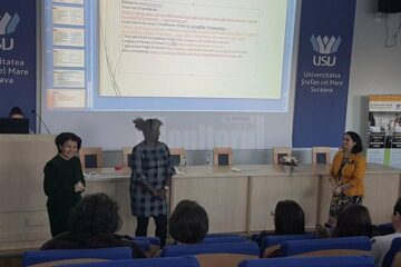 Conferința "Management educațional în sistemul de învățământ britanic", la USV