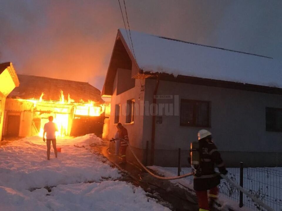 Interventia pompierilor a durat mai bine de 3 ore