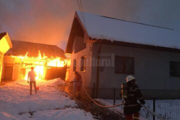 În incendiul de la Negostina a murit un bătrân în vârstă de 84 de ani