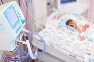 Unii dintre copiii cu rujeolă au avut nevoie de terapie intensivă. Foto: www.cugetliber.ro