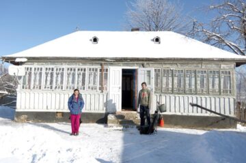 O familie cu cinci copii, cu vârste cuprinse între 2 și 11 ani, din Călinești-Enache, are nevoie urgentă de ajutor