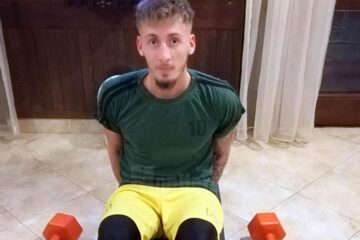 Atacantul francez Loic Kharoubi