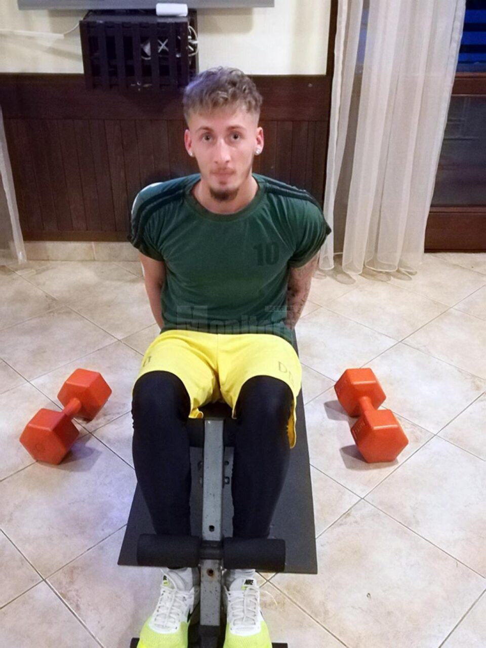 Atacantul francez Loic Kharoubi