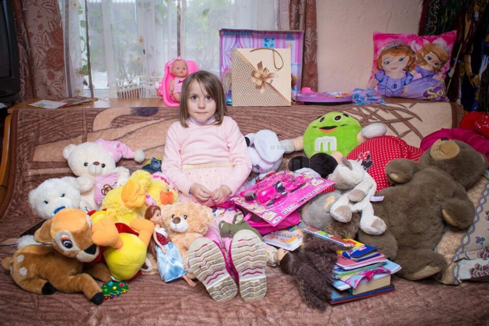 Un grup de voluntari suceveni a donat 550 de euro pentru fetița din Poiana Micului care are nevoie de transplant de plămâni