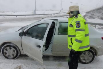 Polițiștii din orașele Rădăuți și Vicovu de Sus au organizat joi o acțiune de control în trafic