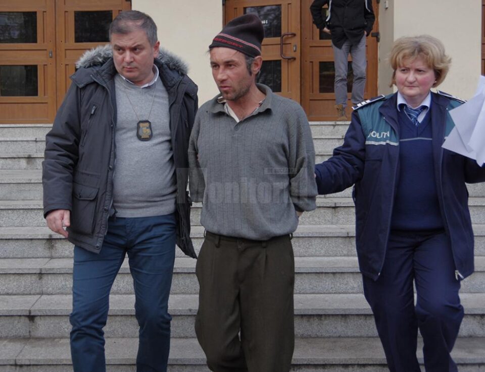 Petru Dumitriu a fost trimis în judecată pentru săvârșirea infracțiunii de violență în familie, raportat la infracțiunea de omor Petru Dumitriu a fost trimis în judecată pentru săvârșirea infracțiunii de violență în familie, raportat la infracțiunea de omor
