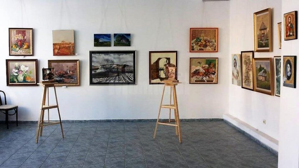 „Anuala 2017”, la Galeria de Artă „Ion Irimescu” Suceava