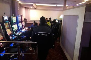 Polițiștii au efectuat controale și la săli de jocuri