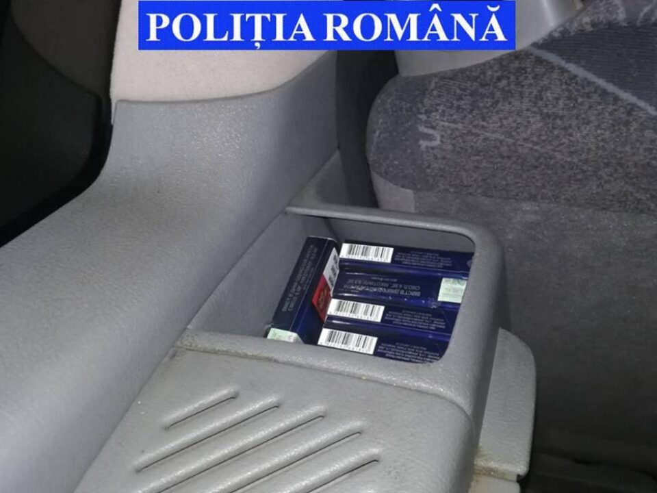 A rămas fără autoturismul cu care transporta țigări de contrabandă