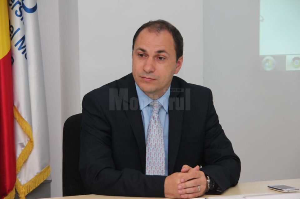 Universitarul Mihai Dimian, propus rector interimar de Senatul Universității din Suceava