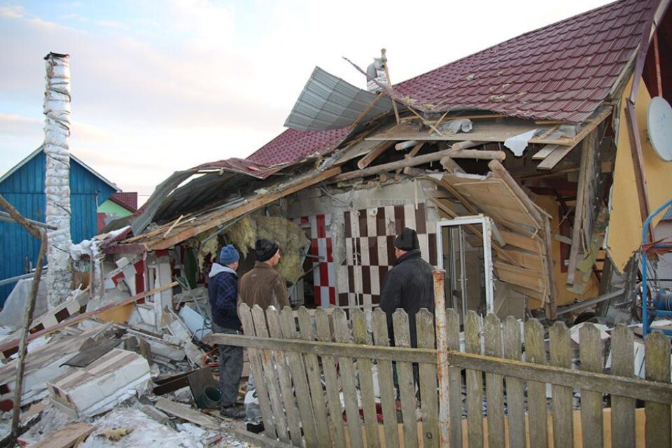 Suflul deflagrației a făcut prăpăd, distrugând totul în calea sa