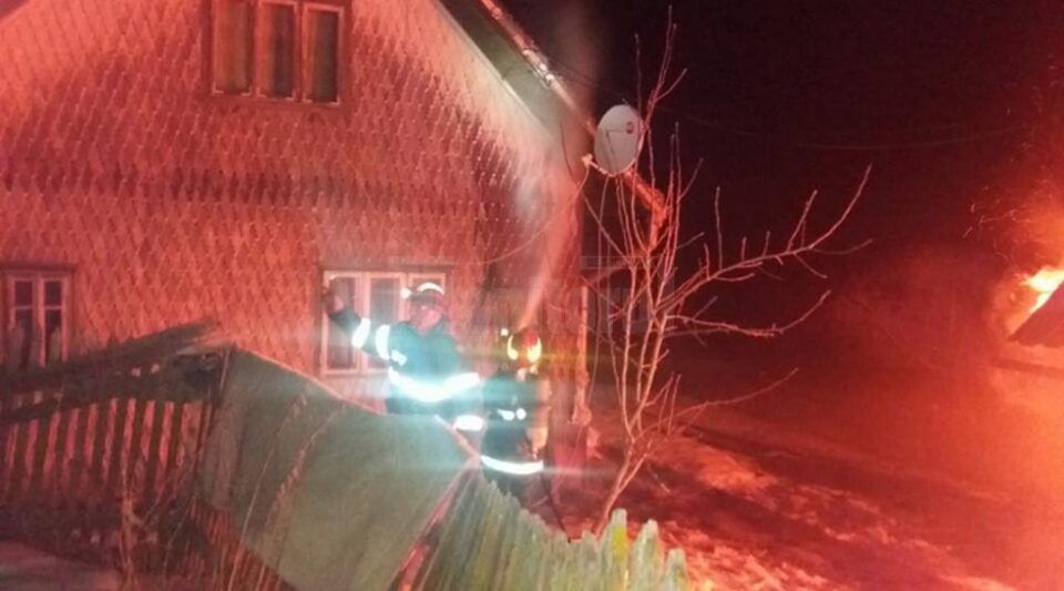 Casa alăturată a fost salvată