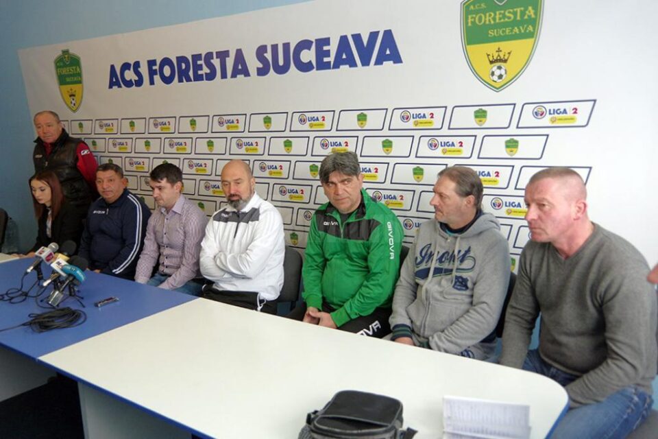 Grosul angajaților Forestei și-au prezentat ieri demisia