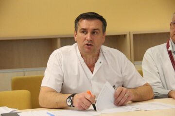 Dr. Liviu Cîrlan: „Rugămintea noastră, a medicilor din UPU, este ca cei care nu au probleme foarte grave să se adreseze în primul rând medicului de familie, să se îndrepte spre ambulatorii sau să aibă răbdare până la consultație"