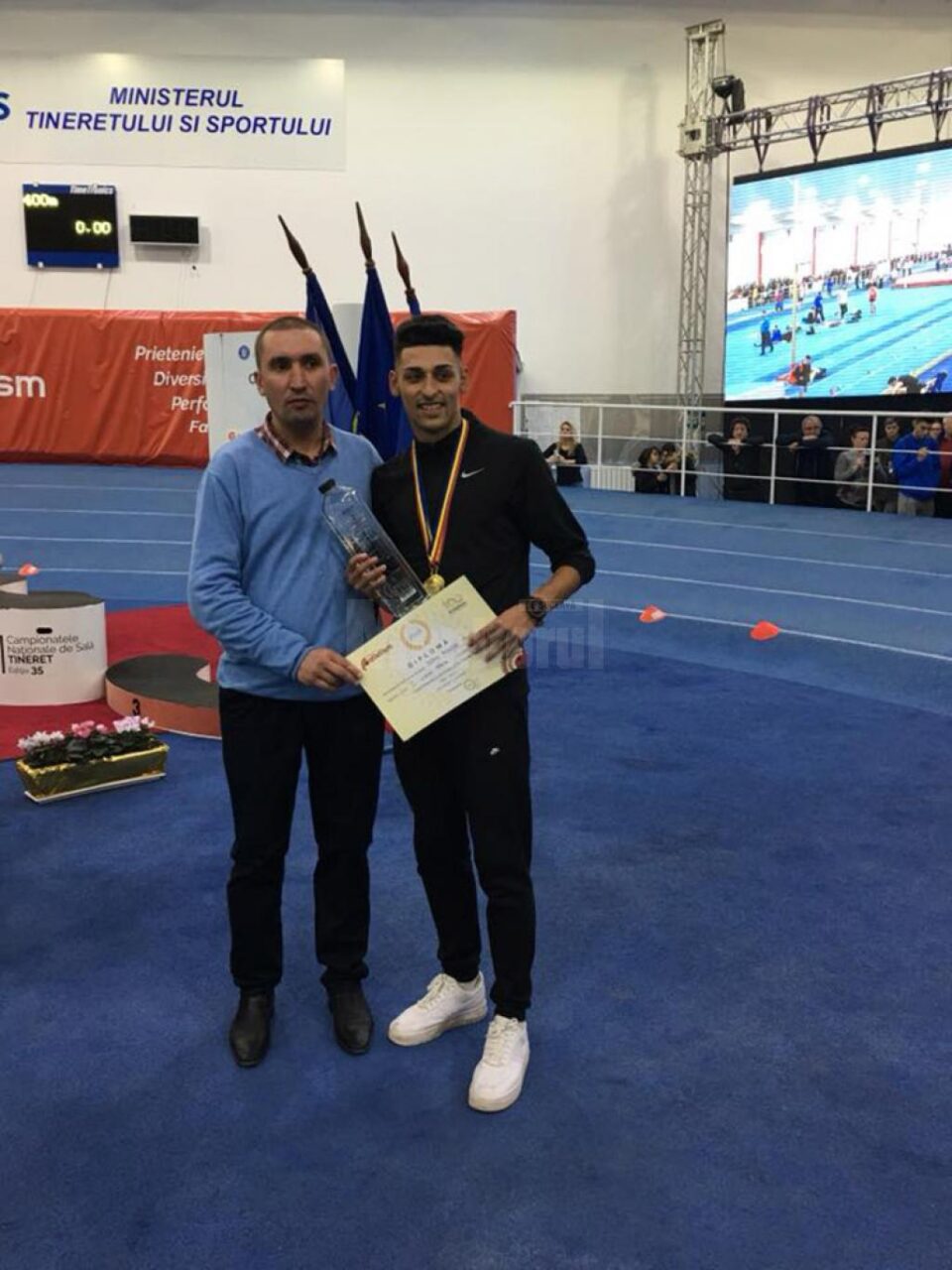 Marius Petru Ungureanu a fost port-drapelul României
