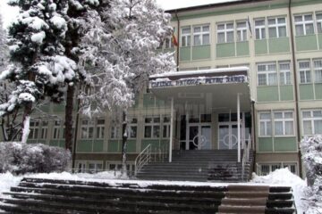 Circa 100 de elevi vor participa la prima ediție a Concursului de dezbateri "Suceava Open"