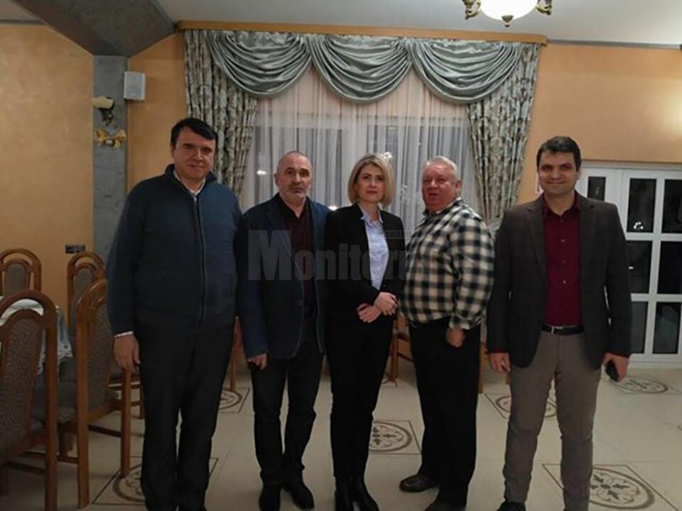 Floricel Babei, Traian Pădureț, Sonia Cuseac, Costel Buta și Vasile Anton