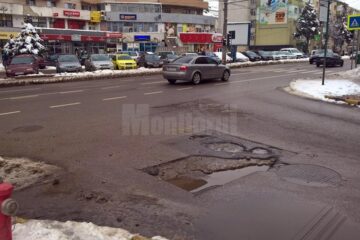 Gropi în mijlocul intersecției, în George Enescu