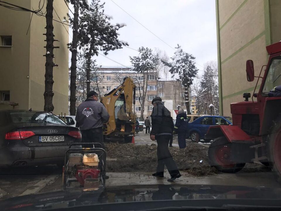 Sute de familii din cartierul George Enescu, lăsate fără apă rece o zi și o noapte