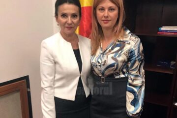 Deputatul Maricela Cobuz și ministrul Sănătății, Sorina Pintea