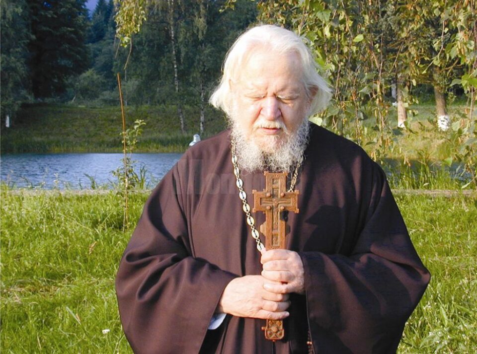 „Concubinajul este o improvizație”, atrage atenția părintele Teofil Părăian