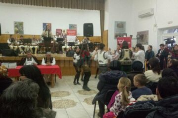 Întâlnire-spectacol cu sala plină, la Căminul Cultural Hănțești