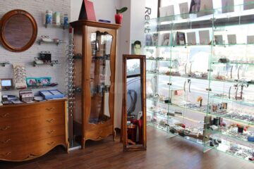 Oferte speciale și consultații gratuite, la trei ani de Eye’s Optic în Suceava