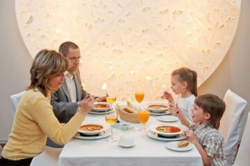 Masa în familie înseamnă bună dispoziție