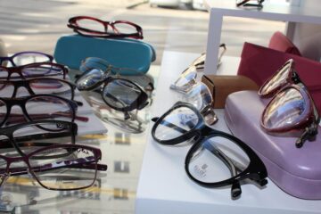 Oferte speciale și consultații gratuite, la trei ani de Eye’s Optic în Suceava