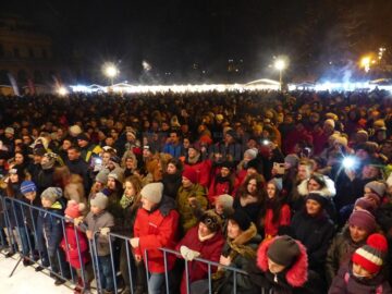 Public numeros la Serbările Zăpezii de la Vatra Dornei