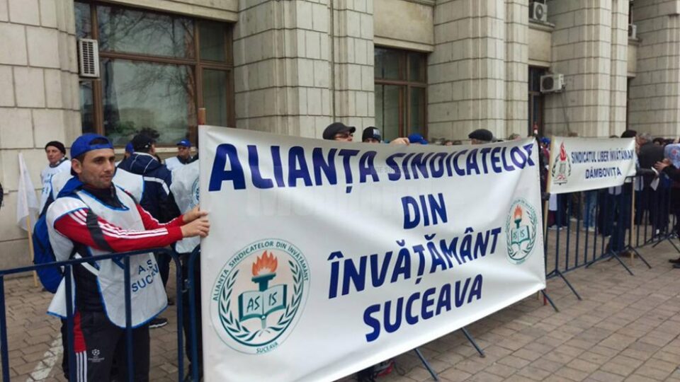 Sindicaliștii atrag atenția Guvernului că nemulțumirile angajaților din educație sunt mari Sindicaliștii atrag atenția Guvernului că nemulțumirile angajaților din educație sunt mari