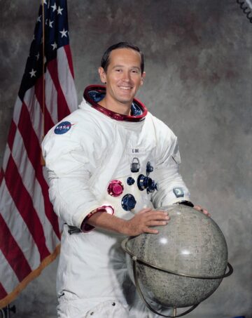 Charles Duke, al 10-lea astronaut care a ajuns pe Lună