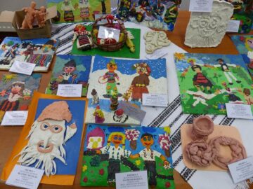 ,,Obiceiuri și tradiții românești”, redate în lucrări artistice de preșcolari din județ