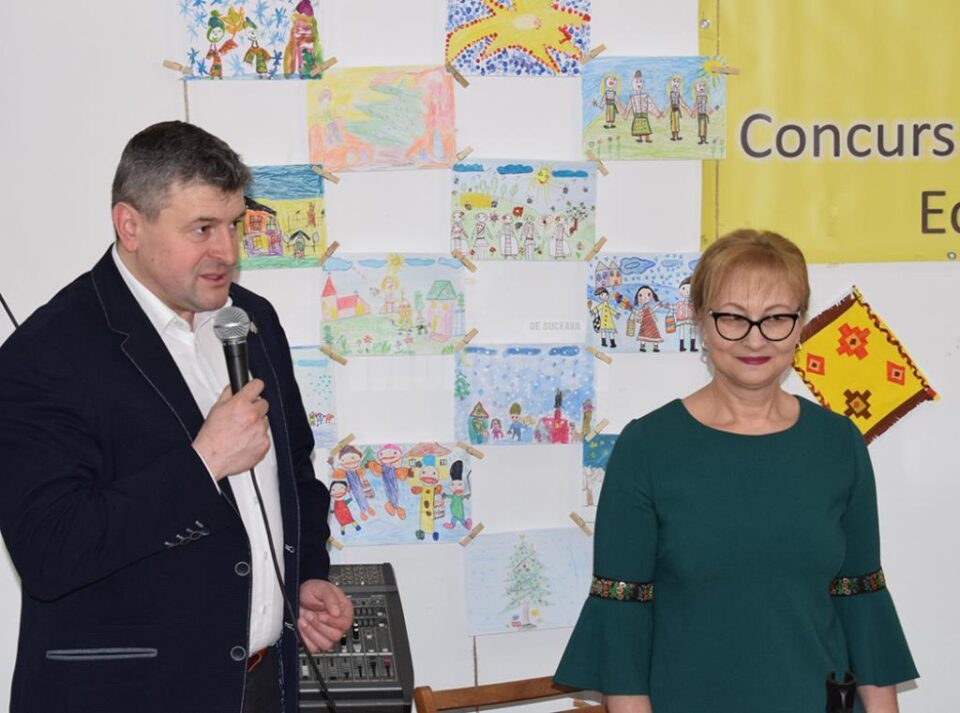 Primarul Cătălin Coman și prof. Adriana Samson
