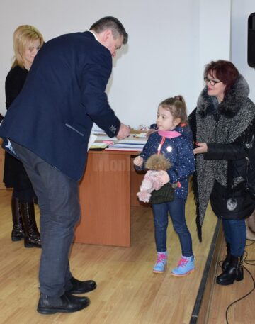 La Fălticeni, “Penelul Fermecat” a reunit peste 250 de lucrări