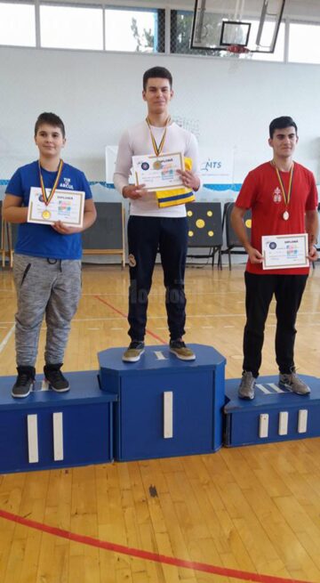 Arcașii din județ au urcat pe podium și au bătut recorduri la naționalele de sală