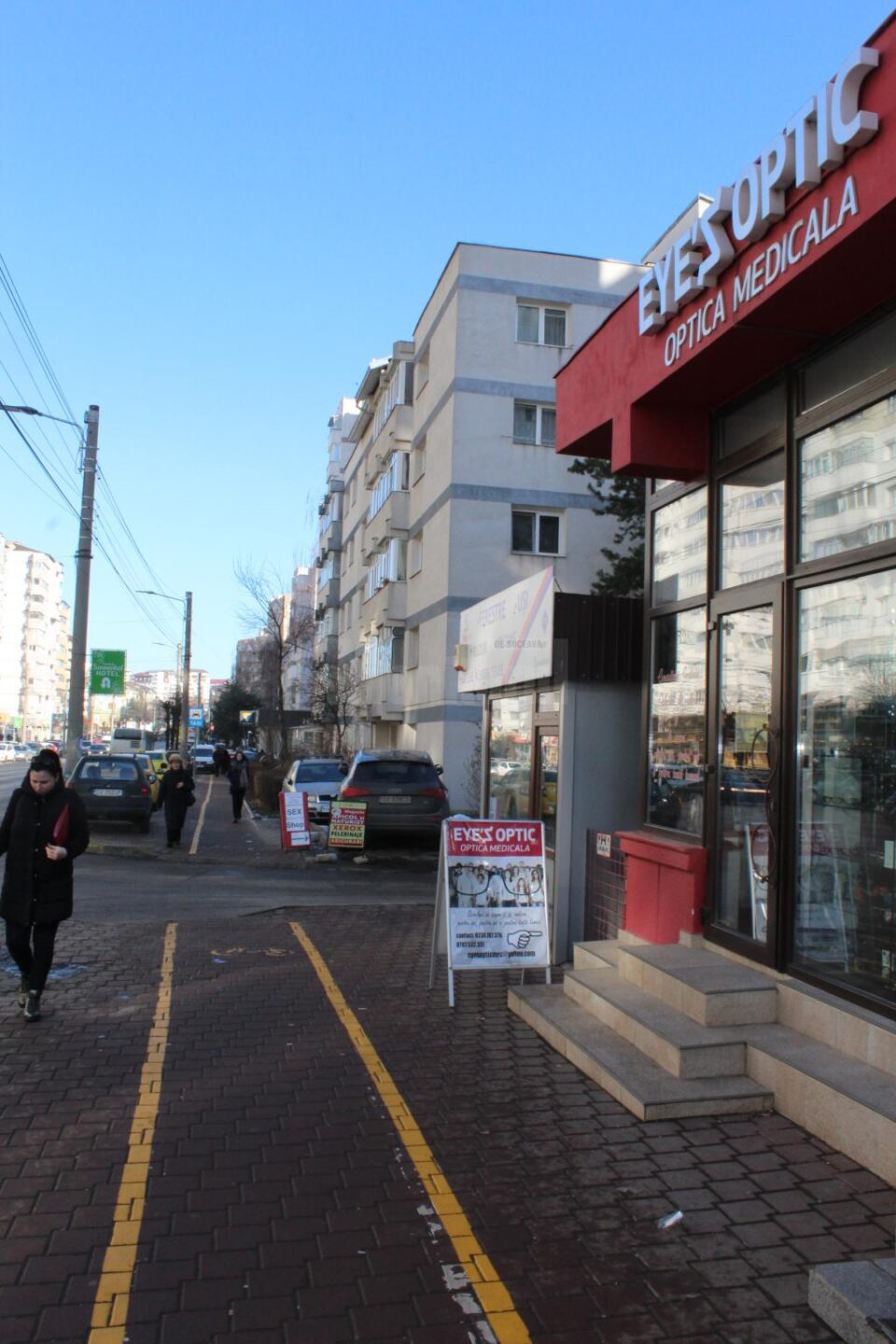 Refacerea trotuarelor cu pavele a fost scoasa la licitatie de Primaria Suceava