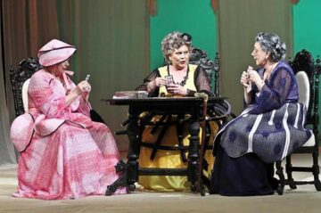 Spectacolul ”Gaițele”, pe scena Casei de Cultură Suceava
