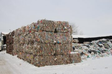 Colectarea selectivă a deșeurilor, o provocare aruncată autorităților locale de firma Ritmic din Ilișești