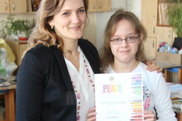 Prof. Roxana Bliorțu, alături de Diana Cimpoi