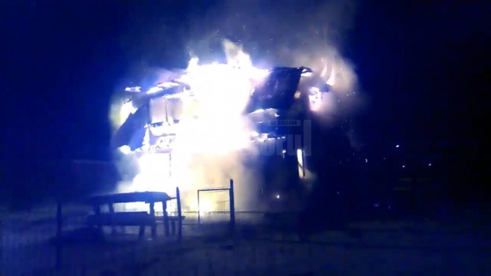 Pompierii au intervenit la nouă incendii, în 24 de ore