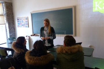 Dominika Pacek, responsabilă de recrutări, are întâlniri cu studenții suceveni