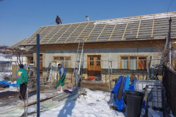 În trei zile, casa decopertată a avut acoperiș