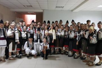 ”Ai lui Ștefan, noi oșteni", la „Mărțișor – 2018” de la Cernăuți