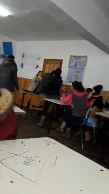 Scandal cu palme și țipete într-o sală de curs, la liceul din Dolhasca