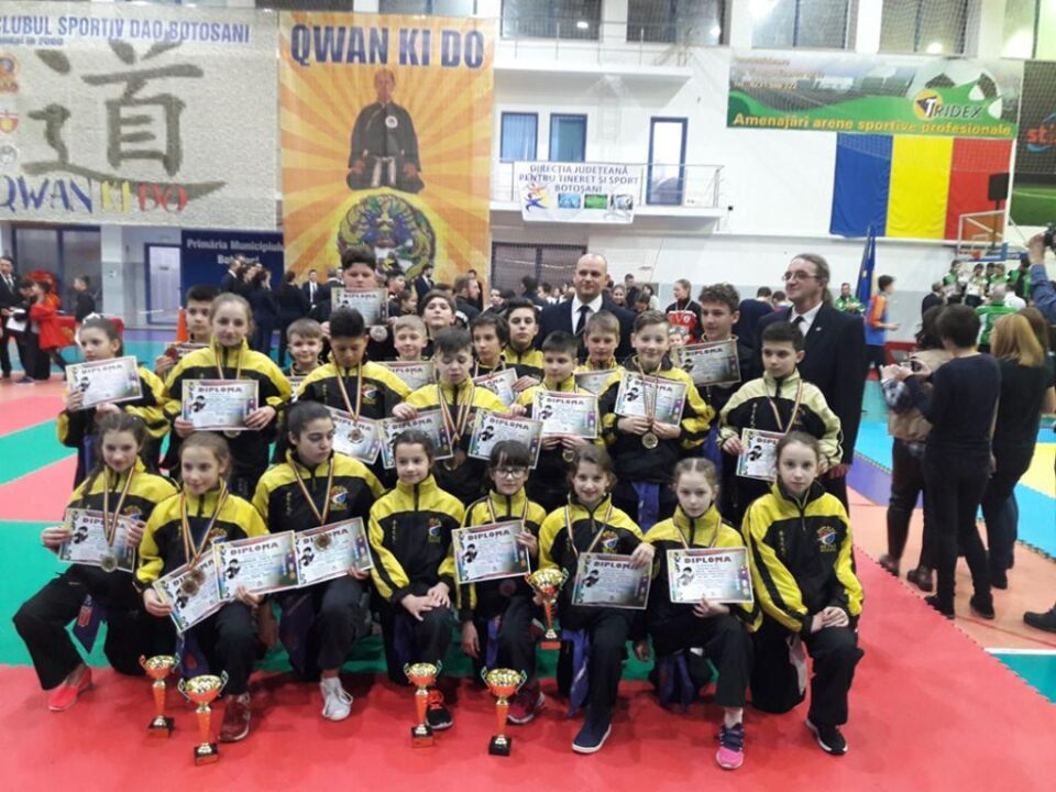 Sportivii de la He Pai Suceava (negru-galben) au dominat naționalele de copii la Qwan Ki Do Sportivii de la He Pai Suceava (negru-galben) au dominat naționalele de copii la Qwan Ki Do