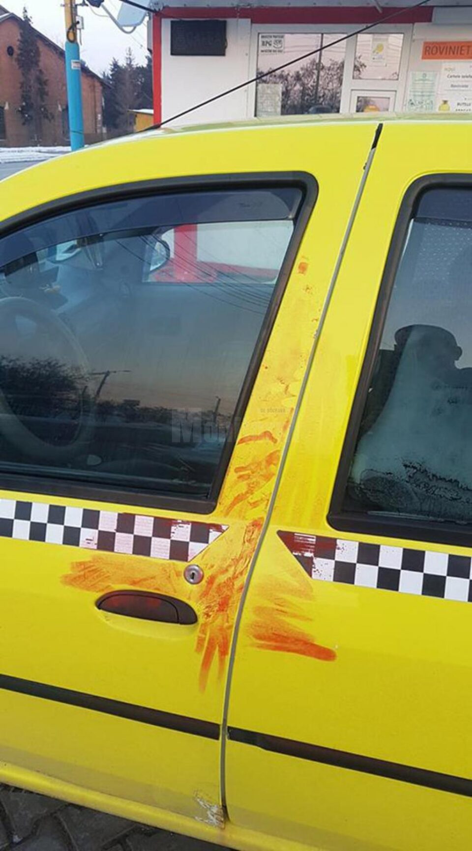 Taxi forțat de hoți
