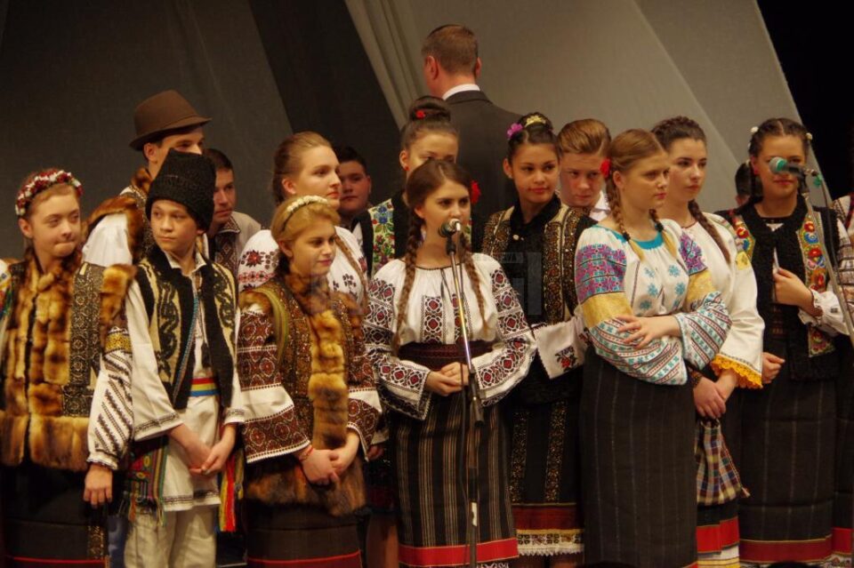 Daruri muzicale, pline de sensibilitate, dar și multă voie bună, oferite de elevii Școlii de Arte „Ion Irimescu” Suceava