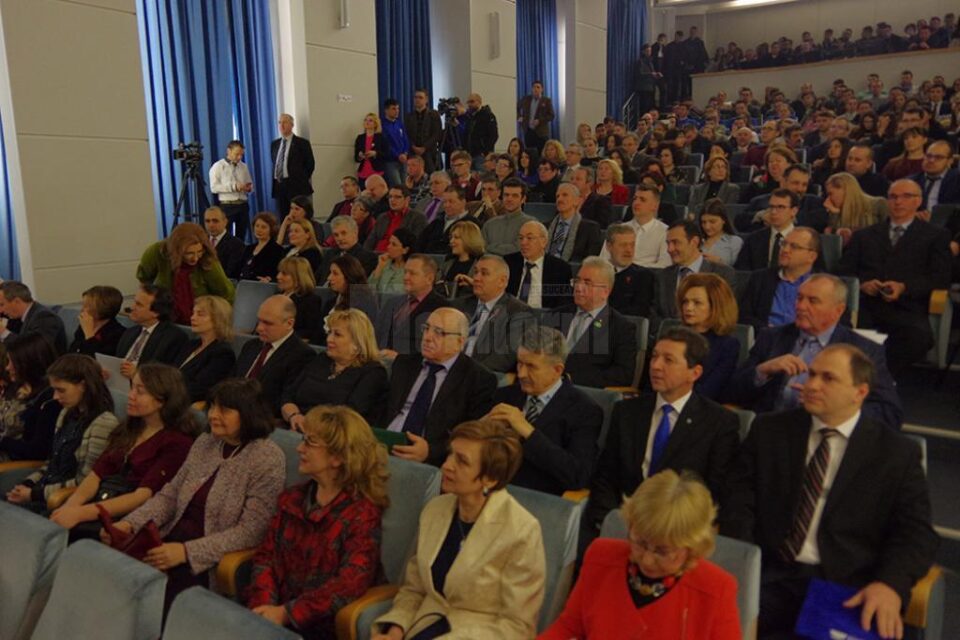 Universitarii suceveni au sărbătorit 28 de ani de când Institutul de Subingineri a devenit Universitatea „Ștefan ce Mare”