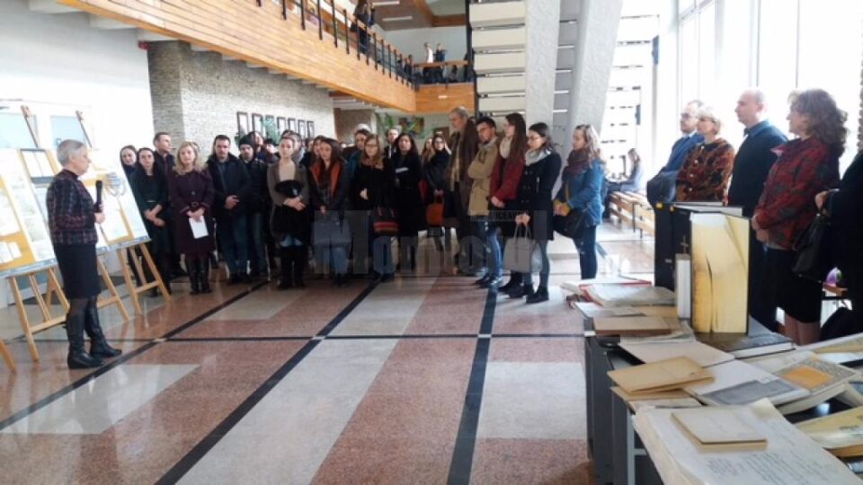 Expoziție “Școala Ardeleană”, vernisată la USV